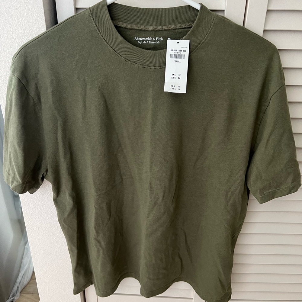 Abercrombie & Fitch Tshirt